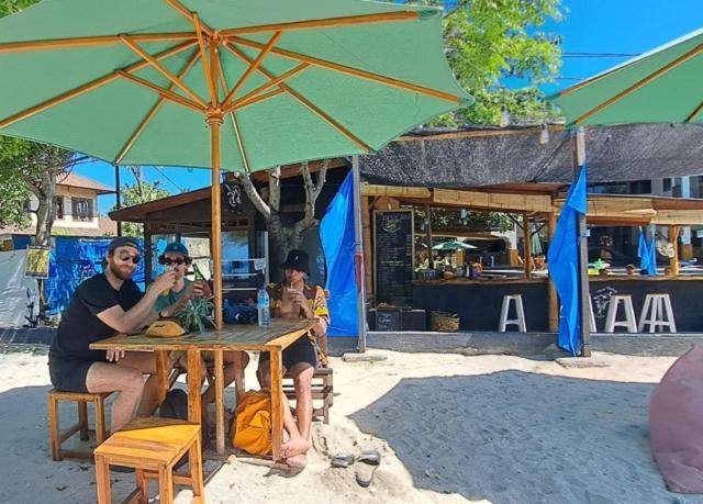 Lutwala Bungalows And Private Villa Gili Trawangan Eksteriør billede